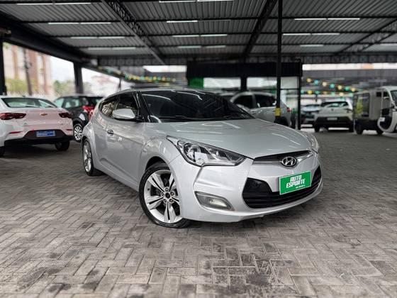 HYUNDAI VELOSTER 1.6 16V GASOLINA 3P AUTOMÁTICO HYUNDAI VELOSTER 1.6 16V GASOLINA 3P AUTOMÁTICO